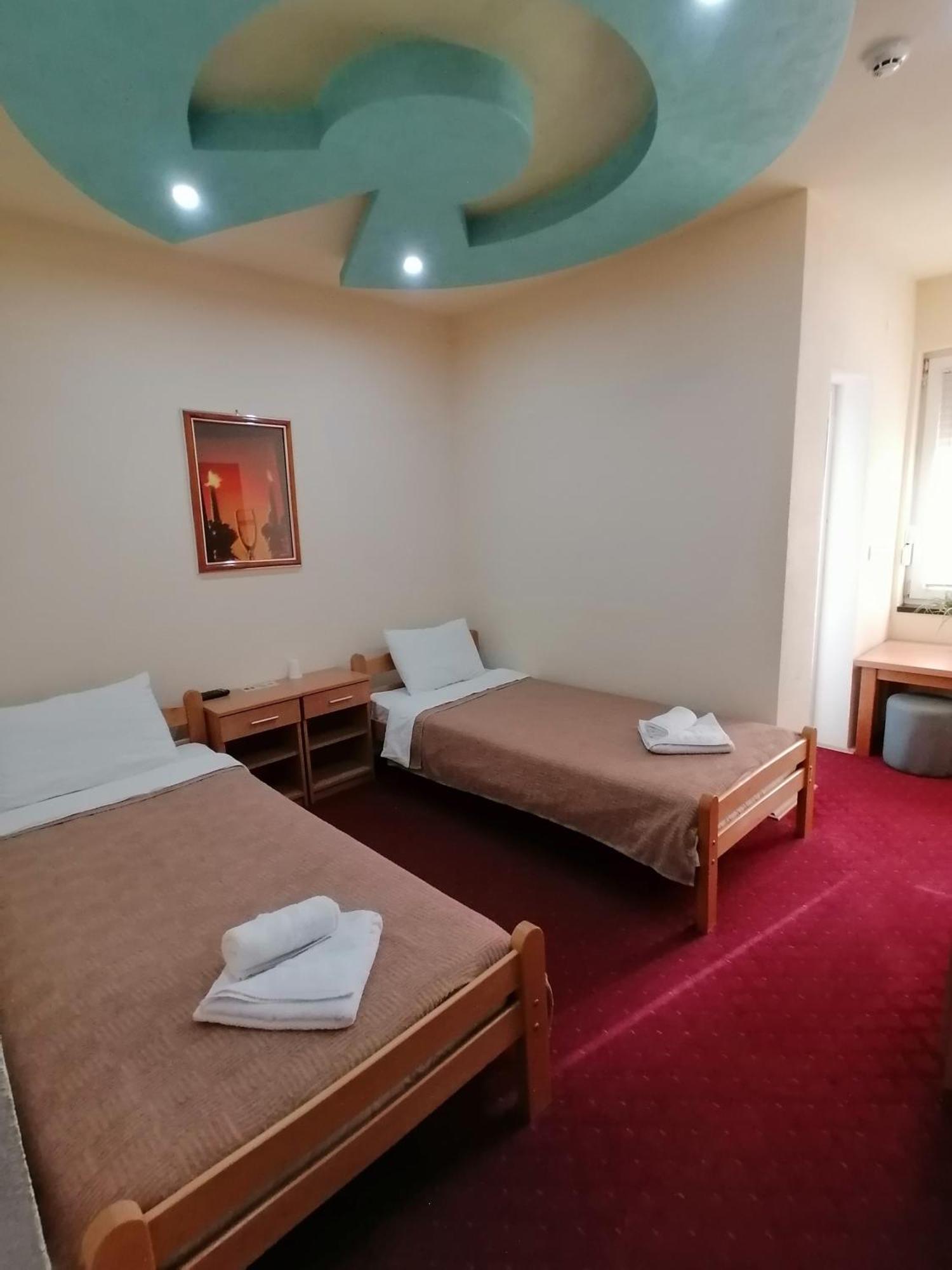 Hotel Talija Svilajnac Екстер'єр фото