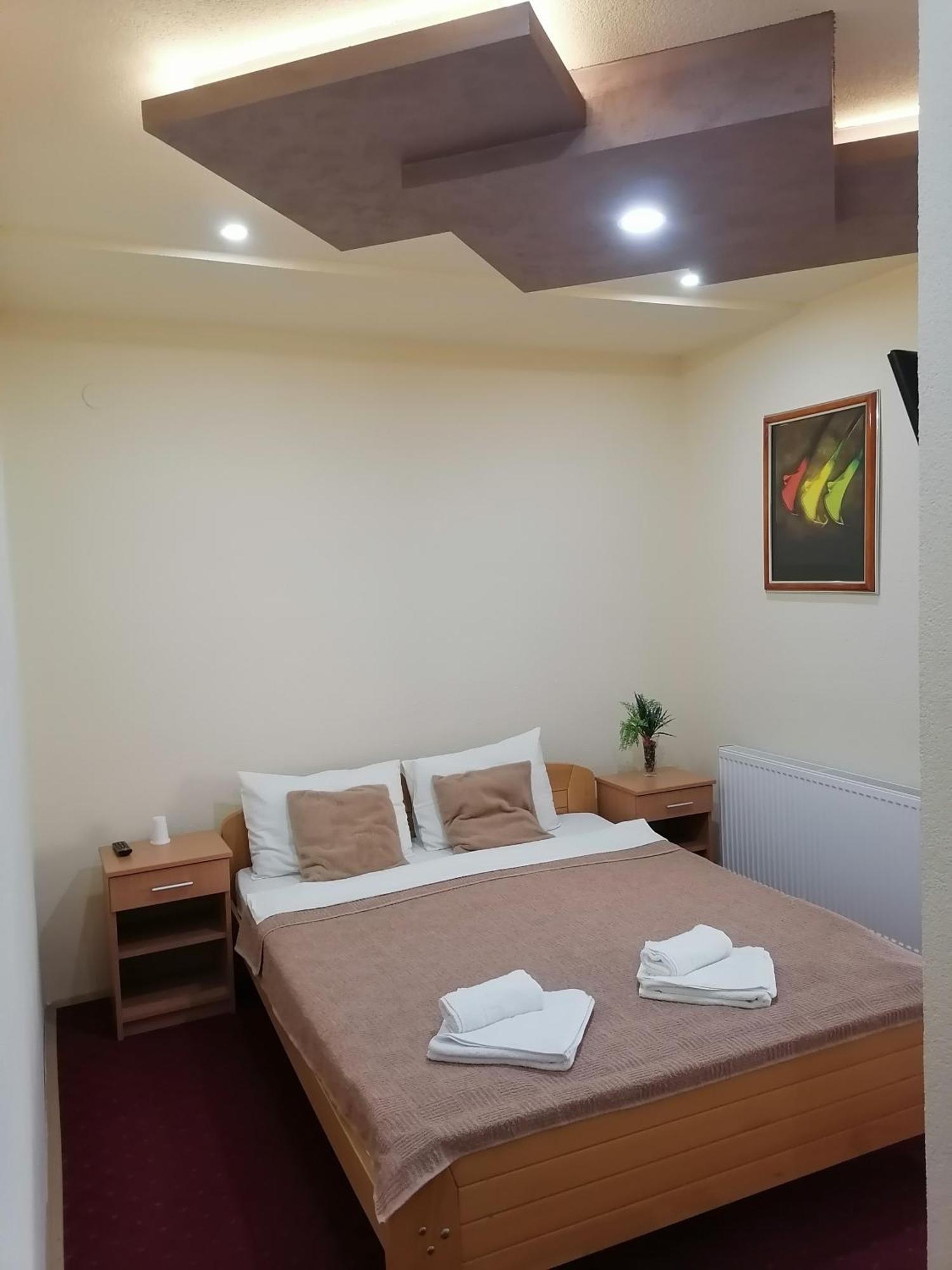 Hotel Talija Svilajnac Екстер'єр фото