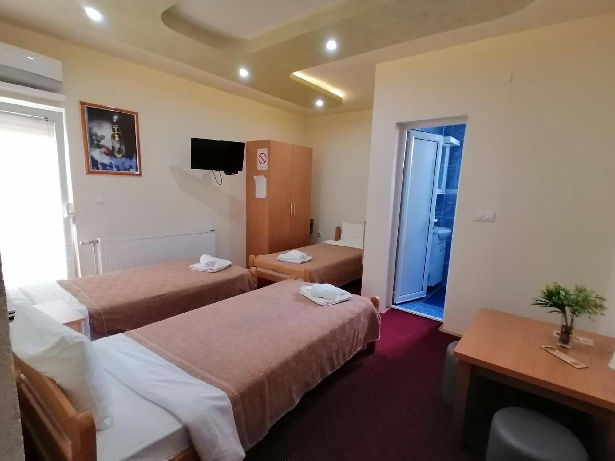 Hotel Talija Svilajnac Екстер'єр фото