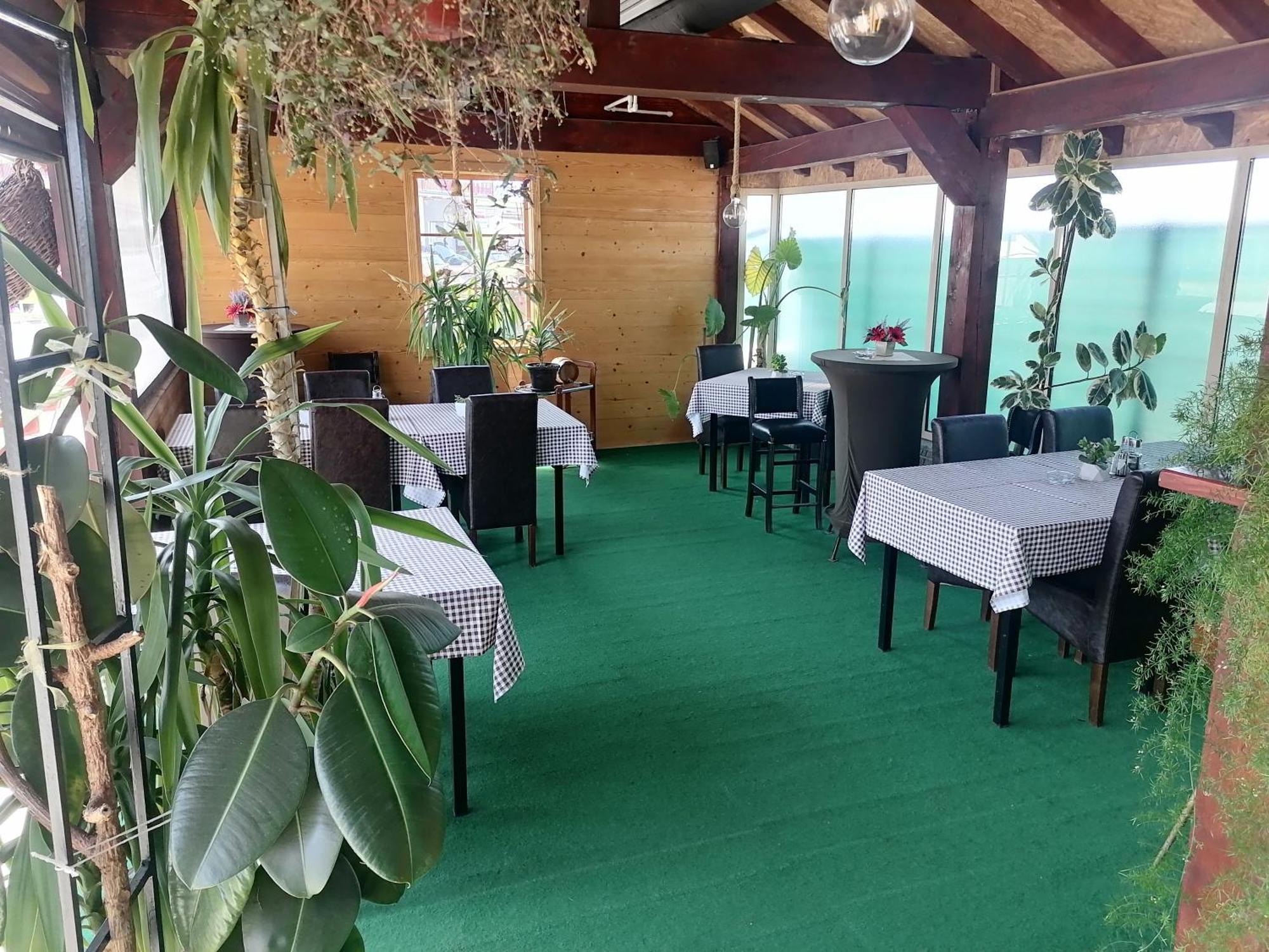 Hotel Talija Svilajnac Екстер'єр фото